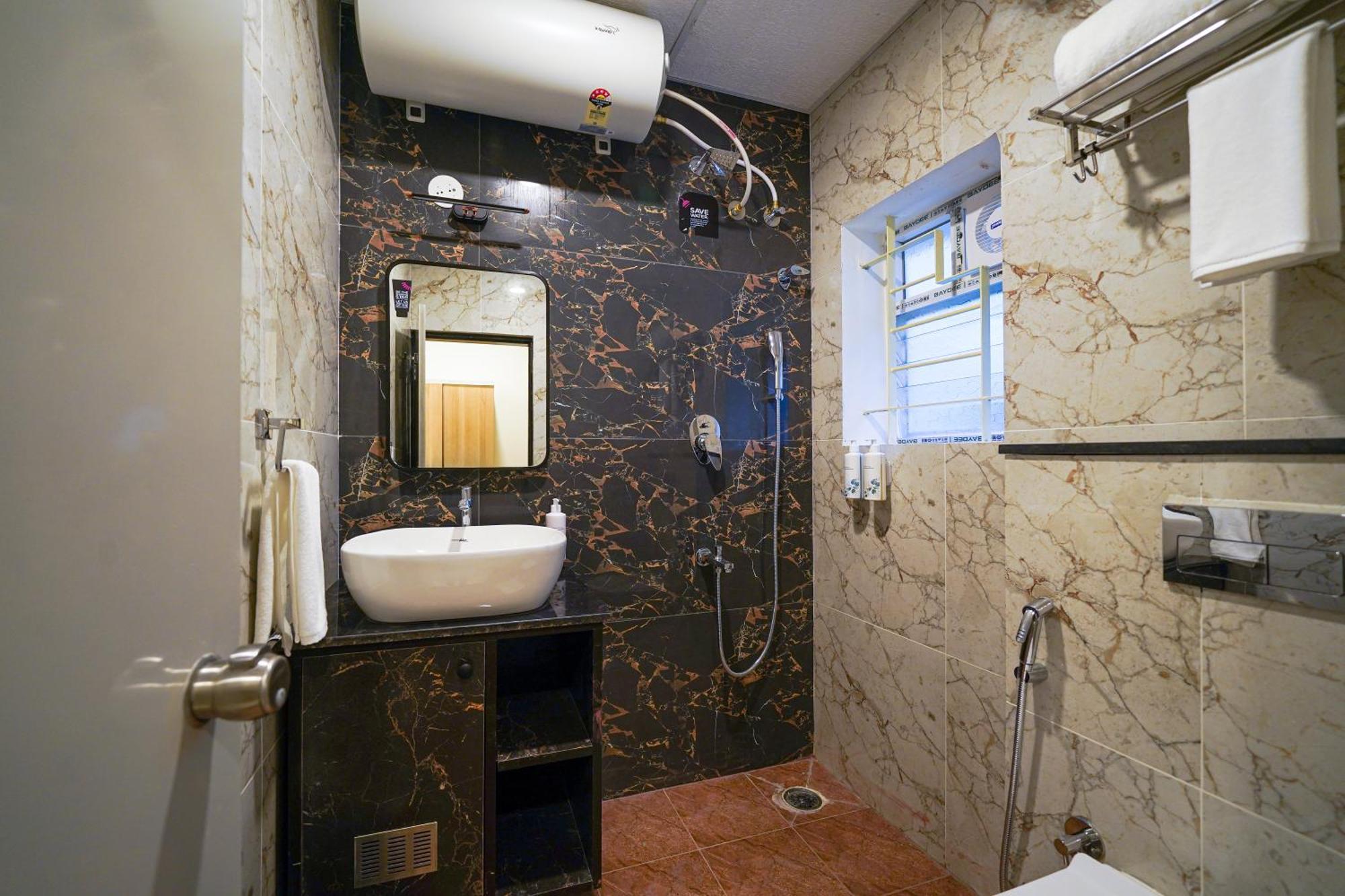 Hotel Olive Zip Sanjay Nagar By Embassy Group à Bangalore Extérieur photo